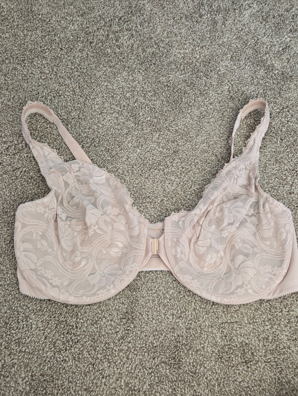 Glamorise WonderWire lace bra Size 46D